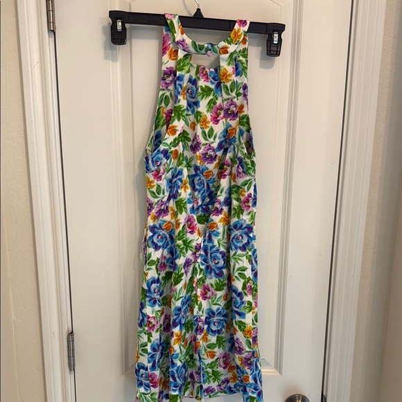Floral Sleeveless Dress with Side Cutout - Picture 3 of 3